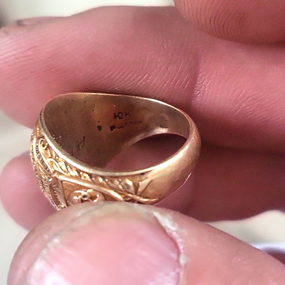 10k gold class ring